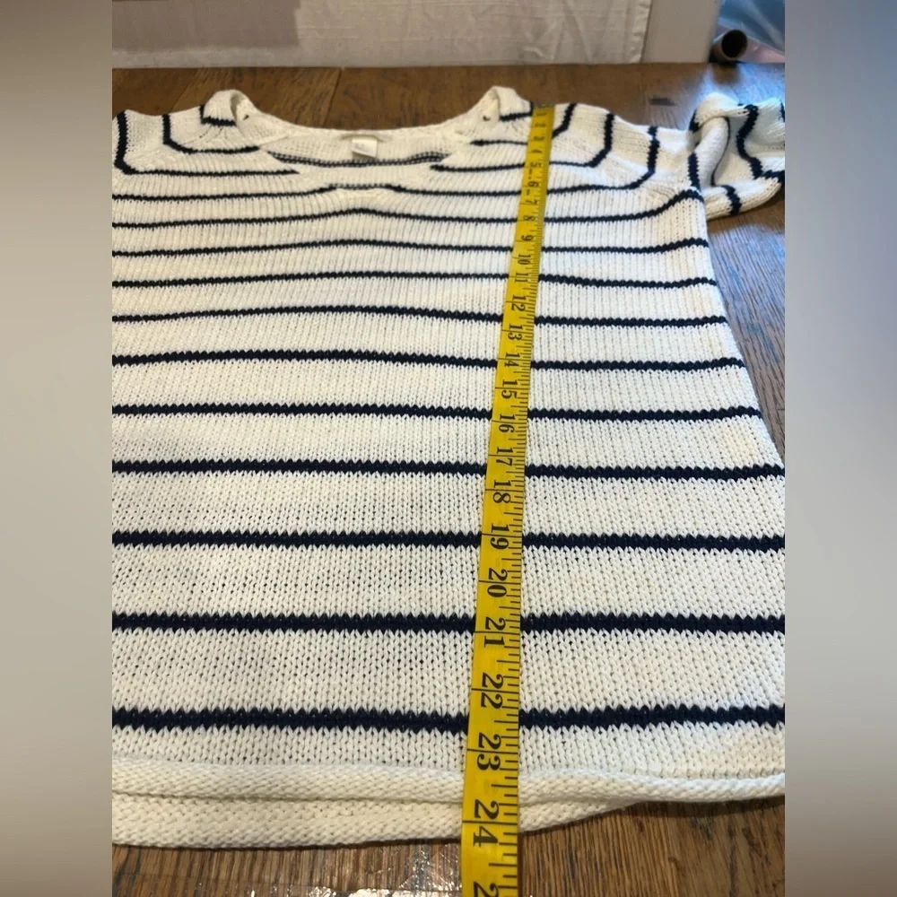 H&M STRIPED SWEATER – SIZE M - Picture 5 of 10